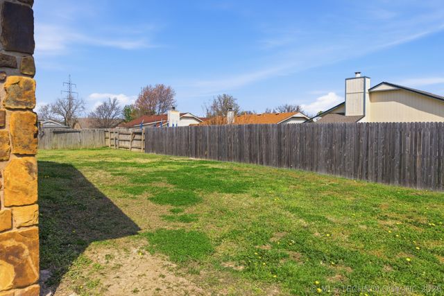 14209 E 37th Place, Tulsa, OK 74134