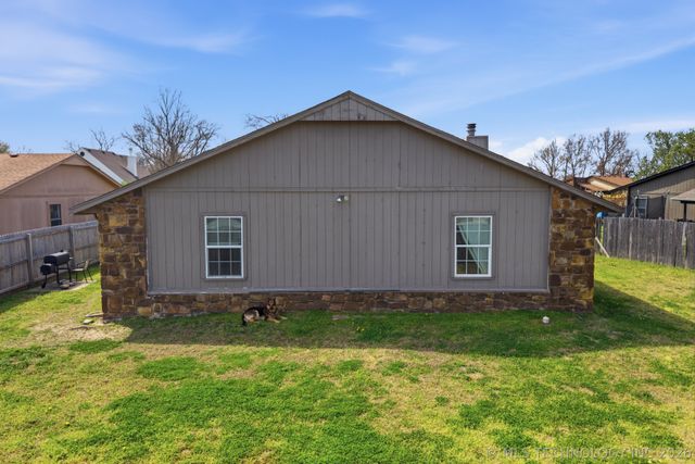 14209 E 37th Place, Tulsa, OK 74134