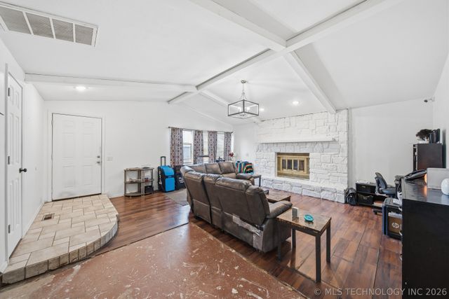 14209 E 37th Place, Tulsa, OK 74134