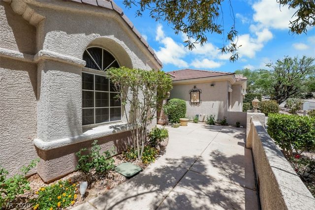 2842 Winslow Springs Drive, Henderson, NV 89052