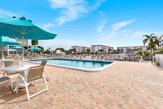 930 Dogwood Drive 457, Delray Beach, FL 33483