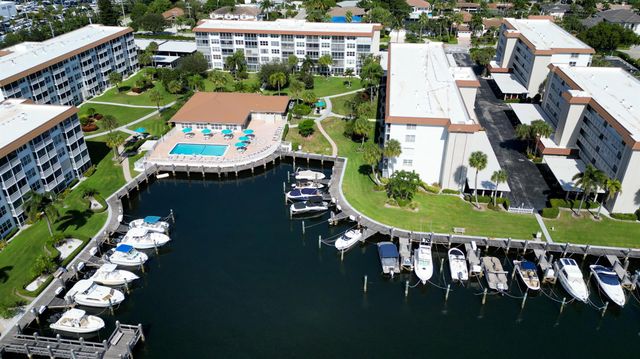 930 Dogwood Drive 457, Delray Beach, FL 33483