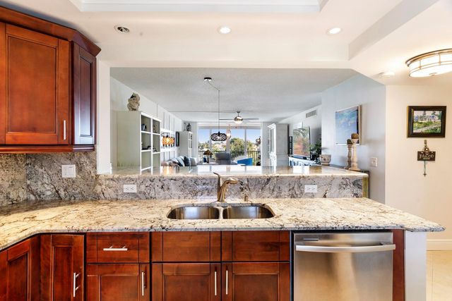 930 Dogwood Drive 457, Delray Beach, FL 33483