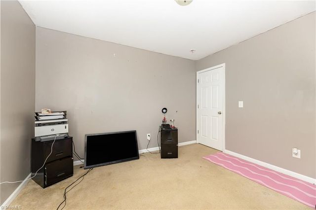 8 Coriander Court, Greensboro, NC 27406