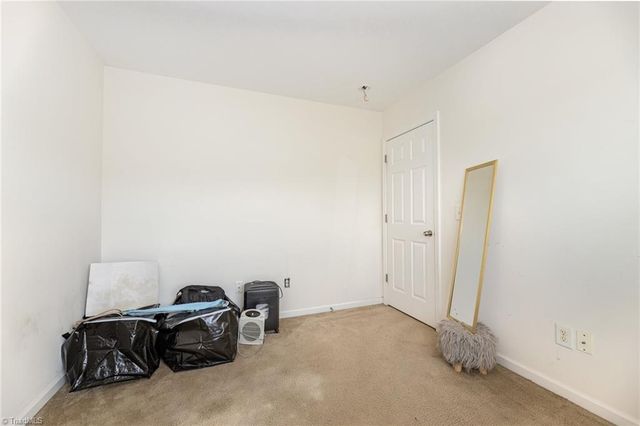 8 Coriander Court, Greensboro, NC 27406
