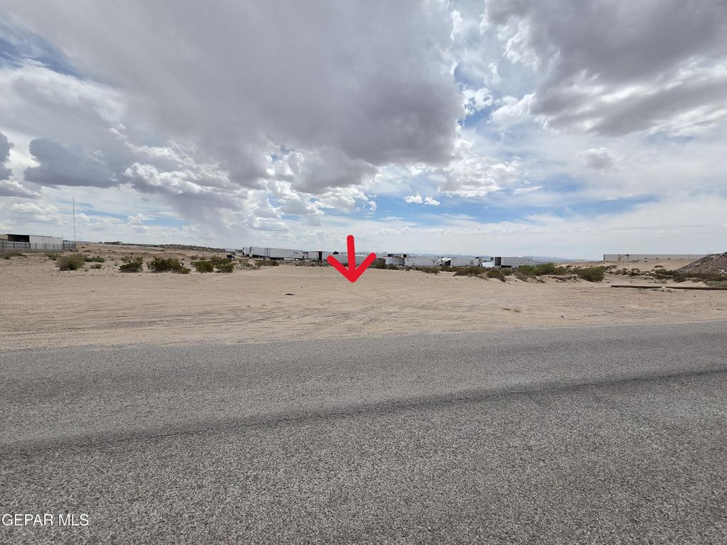 14188 Fortuna Street, Clint, TX 79928