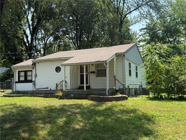 937 Dorothy Drive, Excelsior Springs, MO 64024
