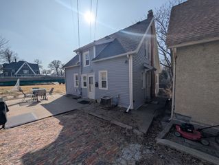1118 15TH Street, Moline, IL 61265