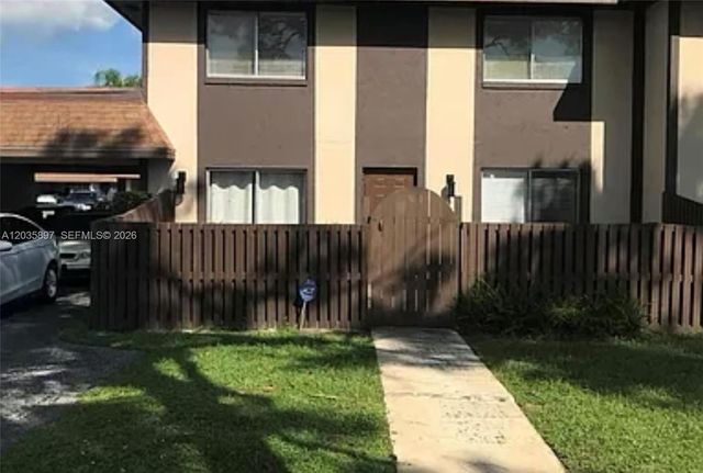 2148 Sherwood Forest Boulevard 1, West Palm Beach, FL 33415