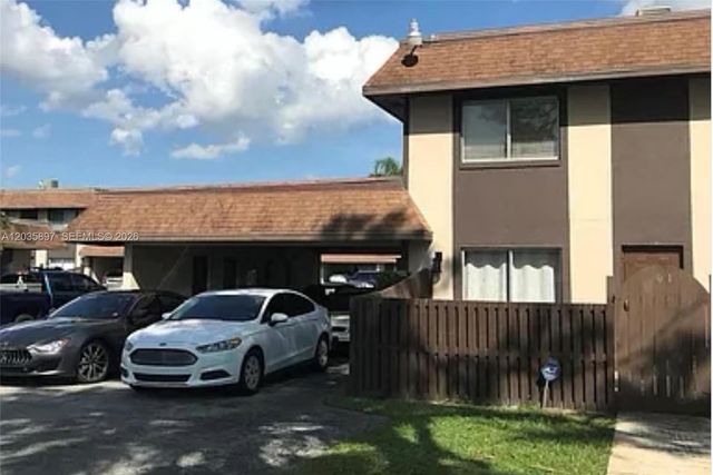 2148 Sherwood Forest Boulevard 1, West Palm Beach, FL 33415