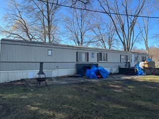 1125 E 400 S, Knox, IN 46534