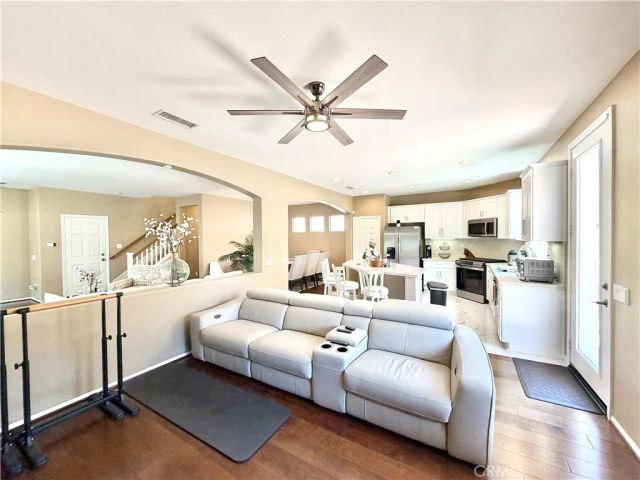 33517 Cedar Creek Lane, Lake Elsinore, CA 92532