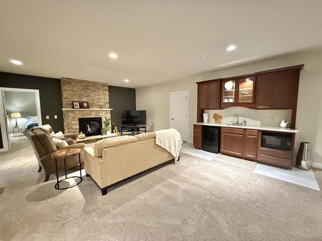 1401 Blue Ridge Trail, Waunakee, WI 53597