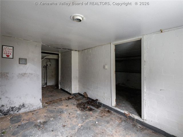 544 Cane Fork Lane, St Albans, WV 25177