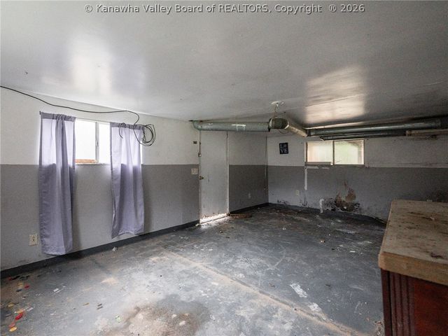 544 Cane Fork Lane, St Albans, WV 25177