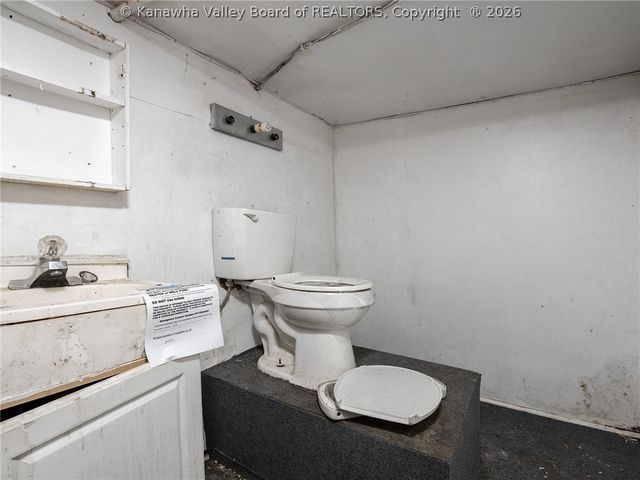 544 Cane Fork Lane, St Albans, WV 25177