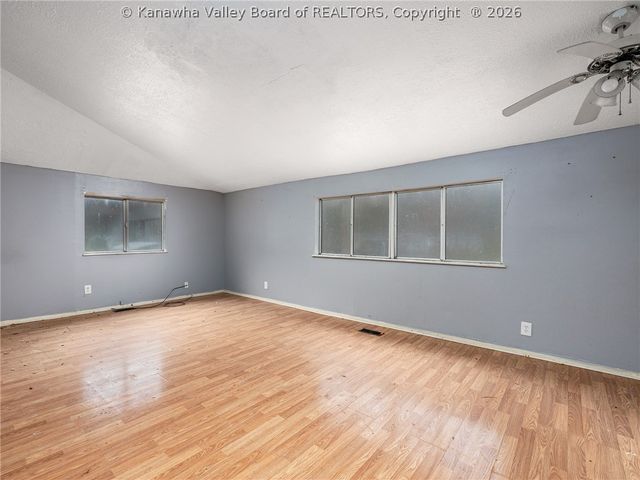 544 Cane Fork Lane, St Albans, WV 25177