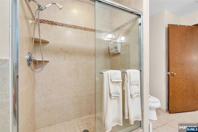 3 Bluefield Court, Hillsdale, NJ 07642