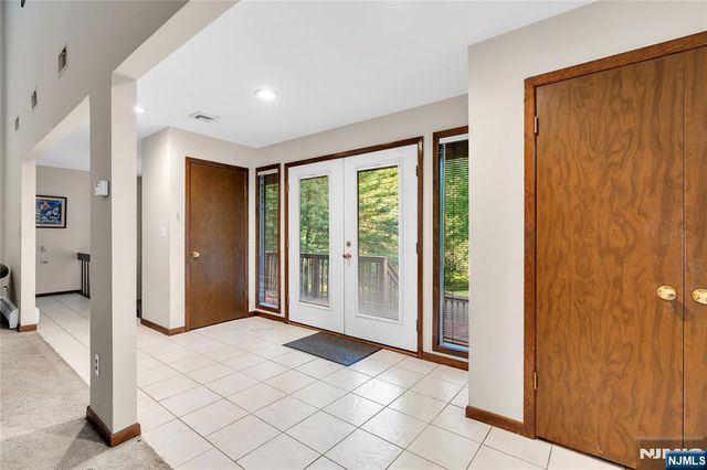 3 Bluefield Court, Hillsdale, NJ 07642