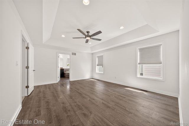 4702 Mankato Avenue, Royal Oak, MI 48073