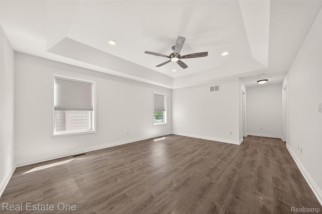 4702 Mankato Avenue, Royal Oak, MI 48073