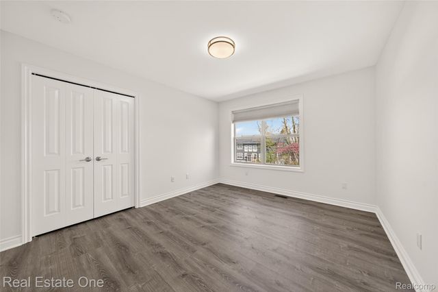 4702 Mankato Avenue, Royal Oak, MI 48073