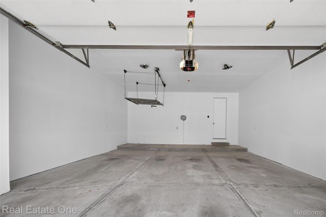 4702 Mankato Avenue, Royal Oak, MI 48073