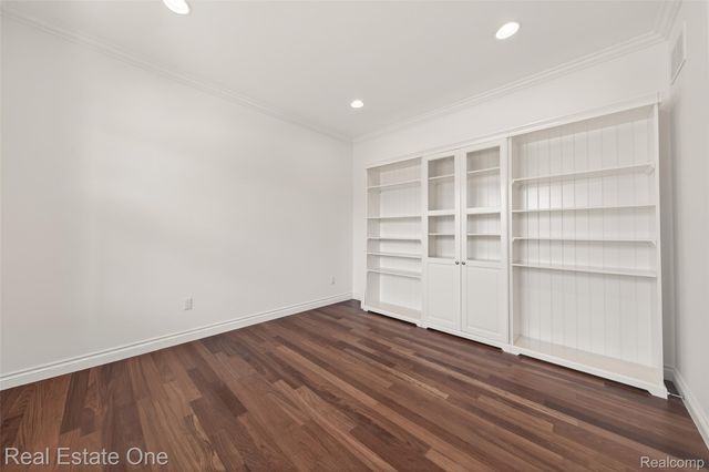 4702 Mankato Avenue, Royal Oak, MI 48073