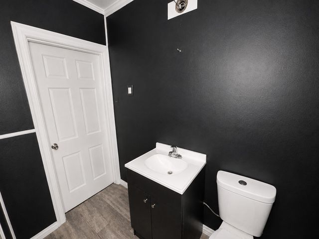 1010 Winters Street, Dallas, TX 75216