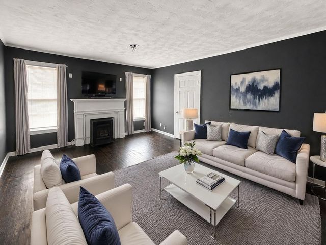 1010 Winters Street, Dallas, TX 75216