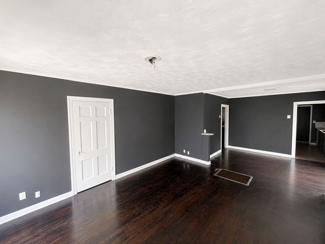 1010 Winters Street, Dallas, TX 75216