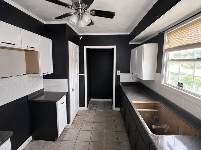 1010 Winters Street, Dallas, TX 75216
