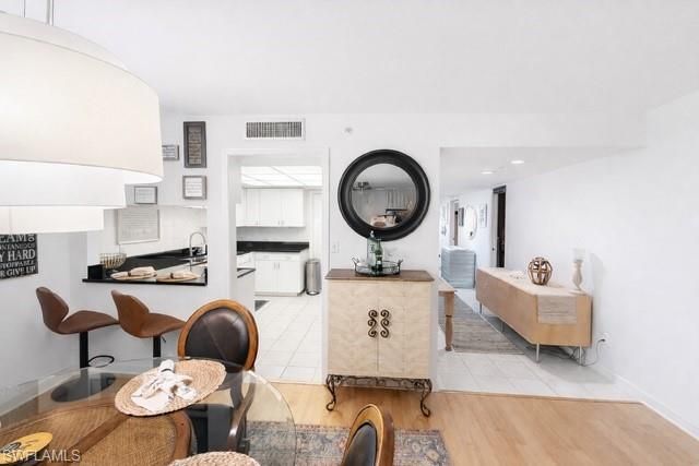 6040 Pelican Bay BLVD # D101, Naples, FL 34108