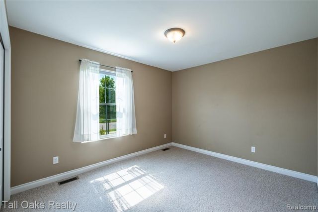 291 Golfside Drive, Lapeer, MI 48446