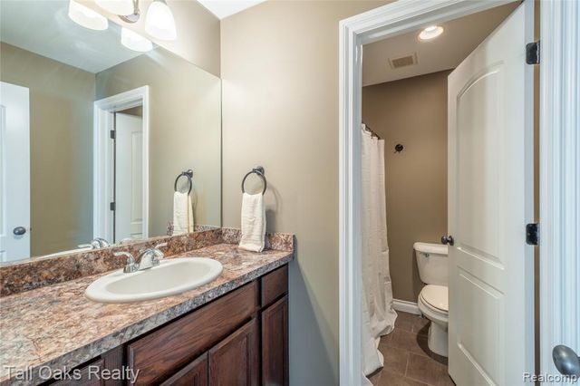 291 Golfside Drive, Lapeer, MI 48446