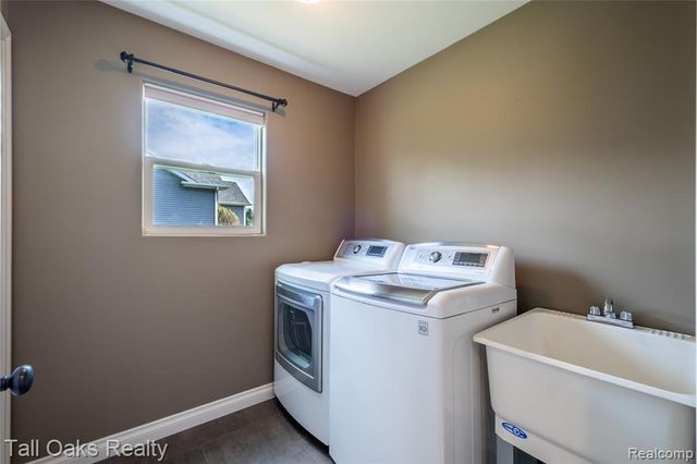 291 Golfside Drive, Lapeer, MI 48446