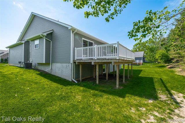 291 Golfside Drive, Lapeer, MI 48446