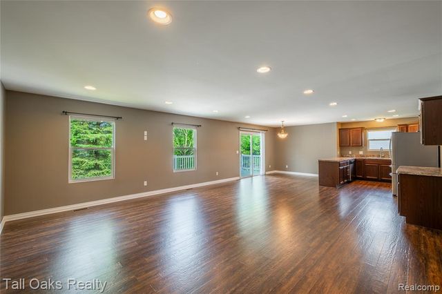 291 Golfside Drive, Lapeer, MI 48446