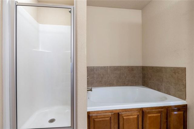 5005 Bay Court, Rogers, AR 72758