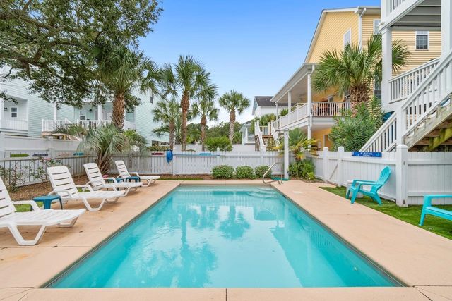 1609 North Dogwood Dr., Surfside Beach, SC 29575