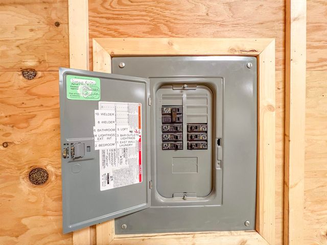 3402 Larkspur Way, Kettle Falls, WA 99141