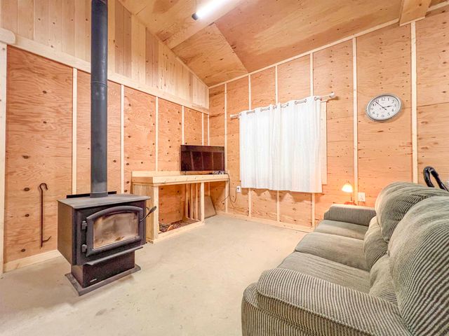 3402 Larkspur Way, Kettle Falls, WA 99141