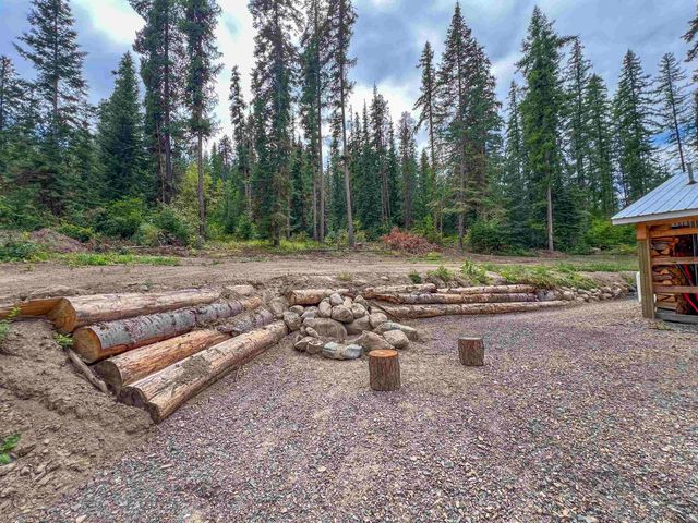 3402 Larkspur Way, Kettle Falls, WA 99141