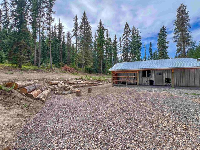 3402 Larkspur Way, Kettle Falls, WA 99141
