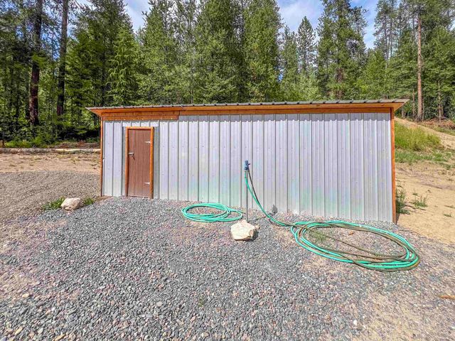 3402 Larkspur Way, Kettle Falls, WA 99141