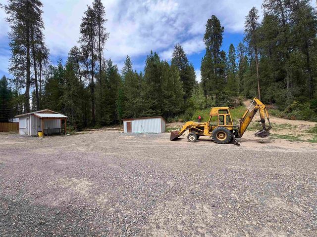 3402 Larkspur Way, Kettle Falls, WA 99141