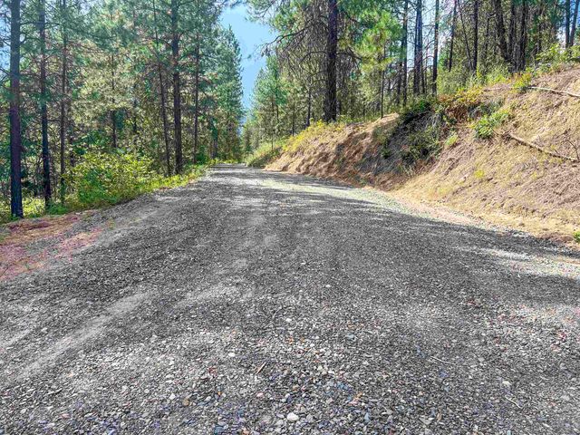 3402 Larkspur Way, Kettle Falls, WA 99141