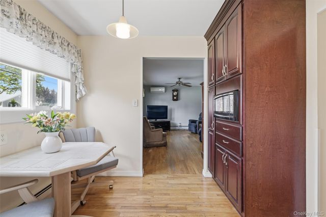 183 N Oak Street, Massapequa, NY 11758