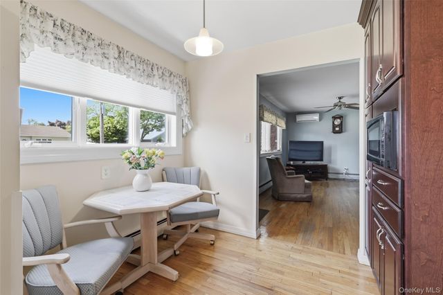 183 N Oak Street, Massapequa, NY 11758