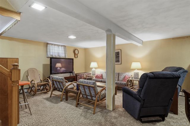 183 N Oak Street, Massapequa, NY 11758